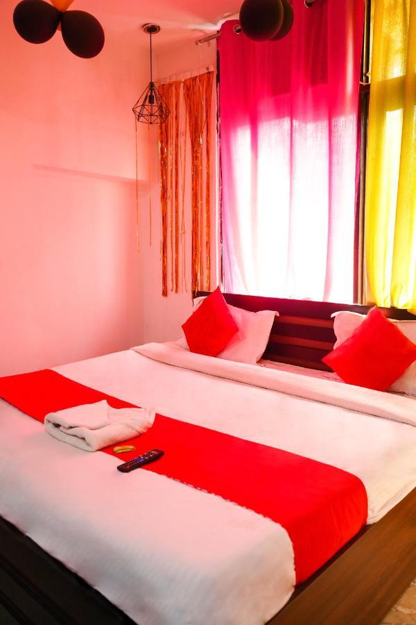 Hotel Roomshala 124 Royal Rohini - Sector 16