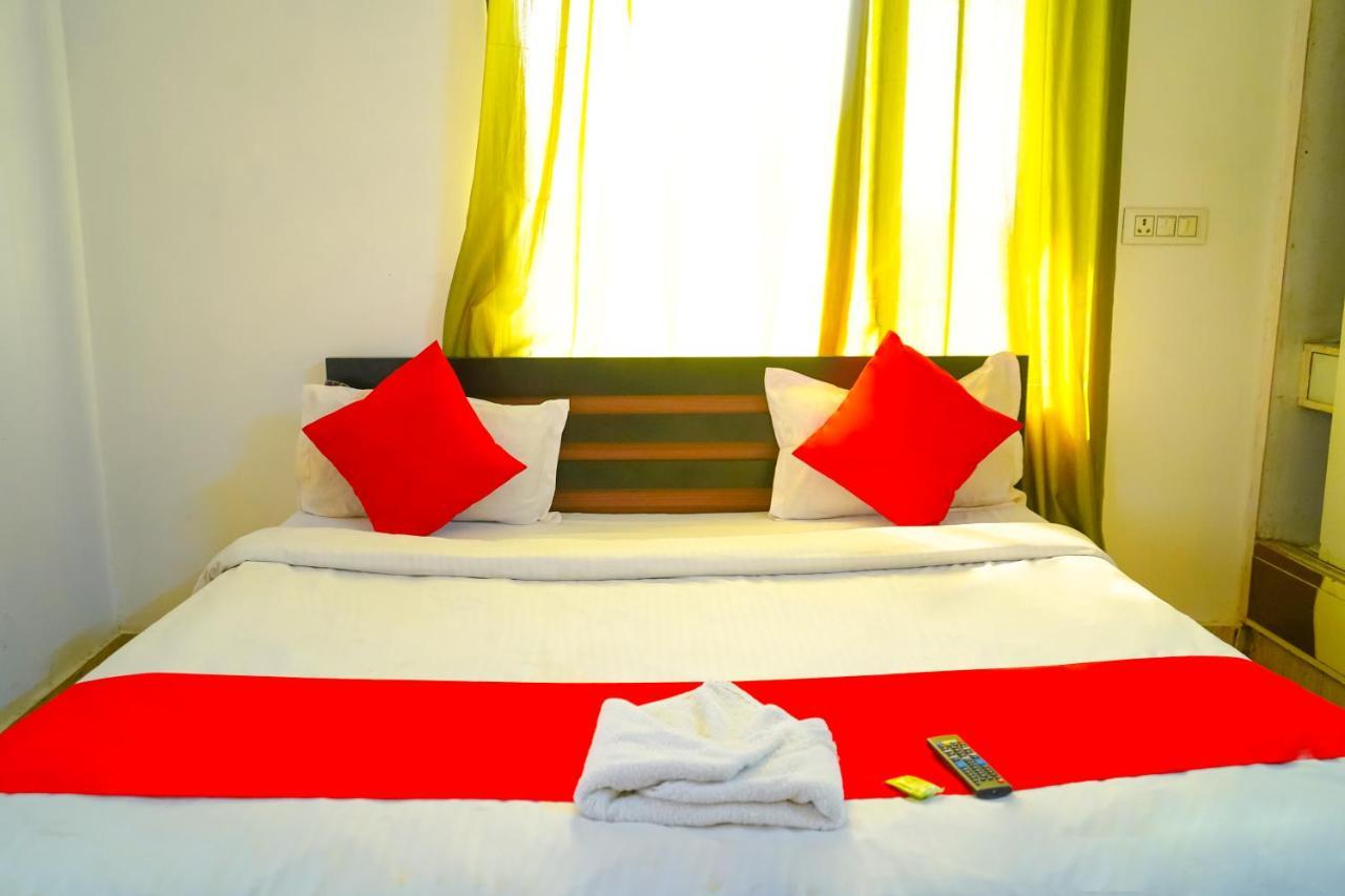 Roomshala 124 Royal Rohini - Sector 16 New Delhi