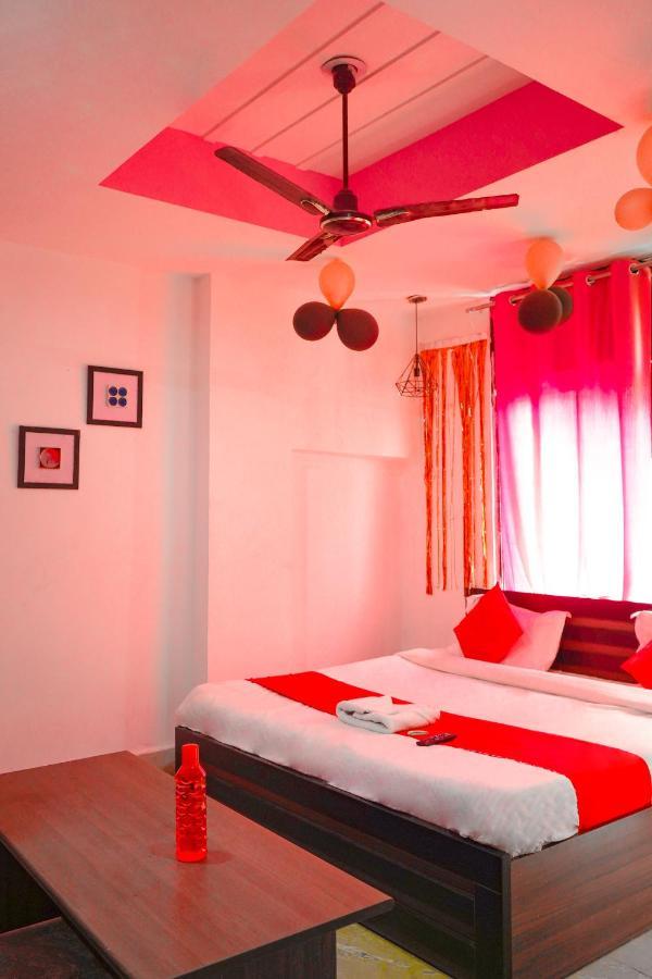 Roomshala 124 Royal Rohini - Sector 16 Hotel New Delhi